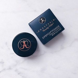✨Anastasia Dipbrow Pomade in Dark Brown✨