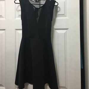 Black guess dress size small, brand new.
