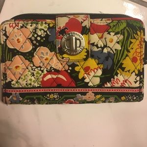 Vera Bradley clutch wallet. Floral pattern.