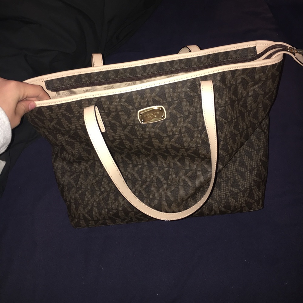 Brand New Classic Micheal Kors Tote