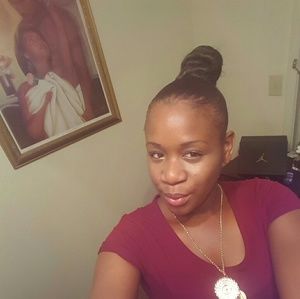 Meet your Posher, Tiffany