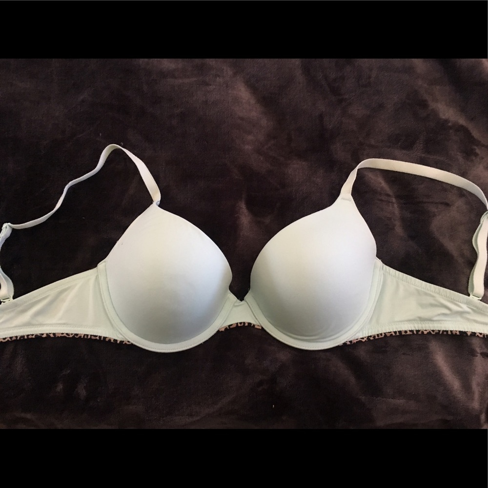 New VS PINK push up bra
