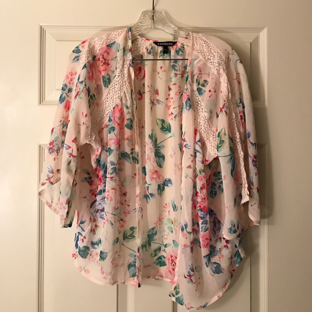 Express shear floral top