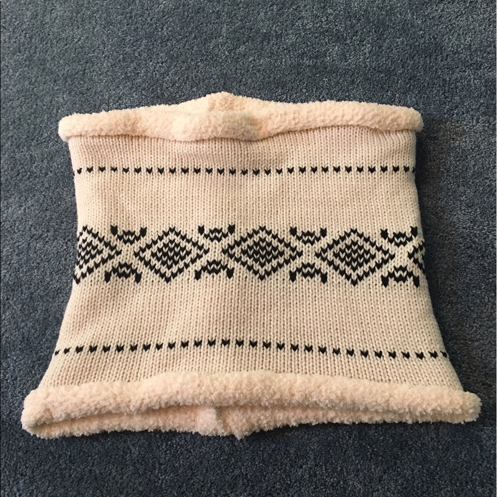 Neck warmer