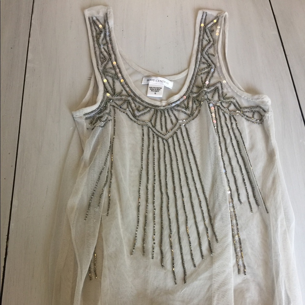 Body central beaded tank