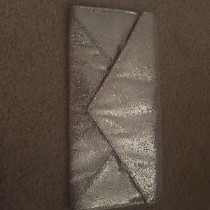 Silver clutch