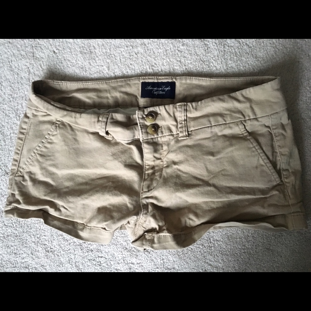 American Eagle cargo short shorts