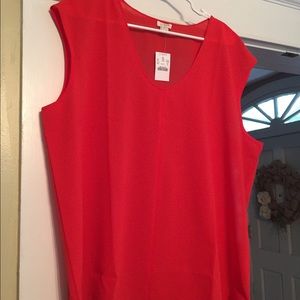 Lightweight sleeveless blouse. Size 20