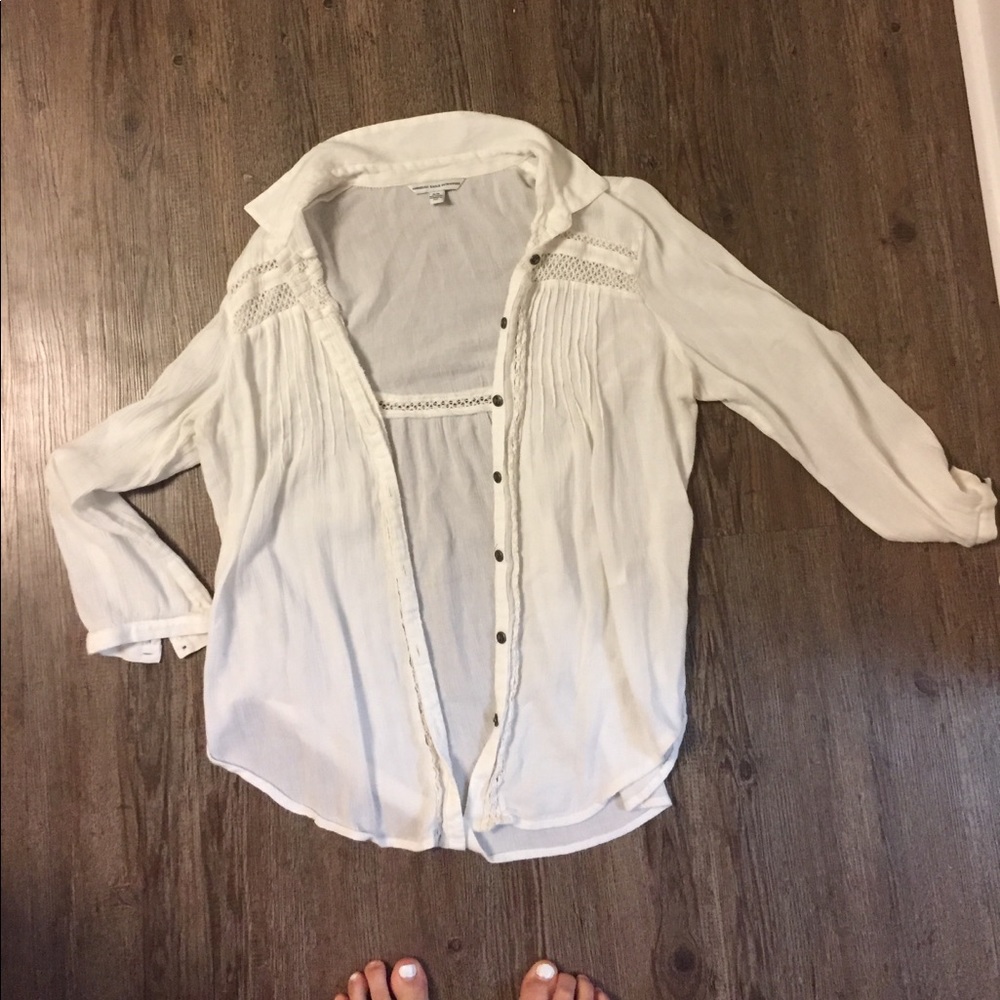 American eagle button down