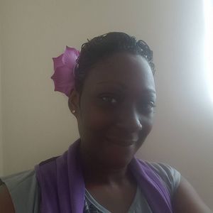 Meet your Posher, Desiree