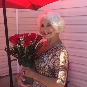 Meet your Posher, Edith