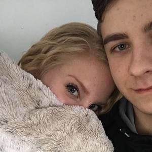 Meet your Posher, Derek