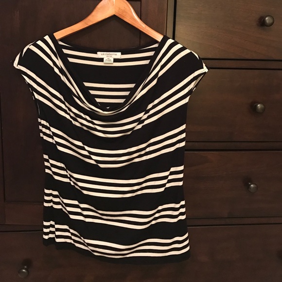Liz Claiborne Short Sleeve Top - Picture 1 of 1