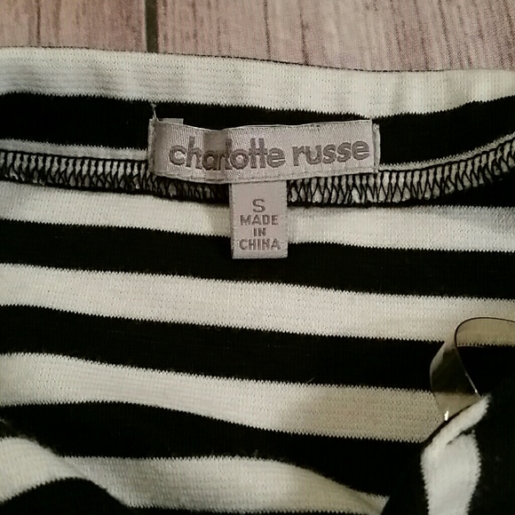 ** SALE** Stripe crop top - Picture 4 of 4