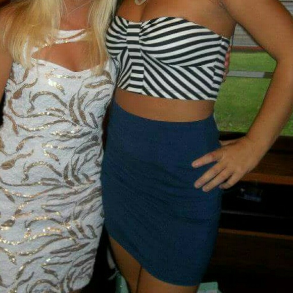 ** SALE** Stripe crop top - Picture 2 of 4