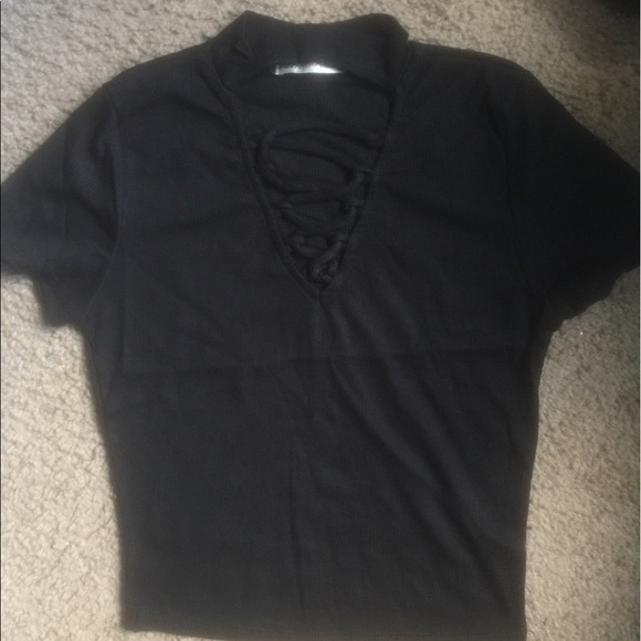 NWT black choker crop top - Picture 3 of 4