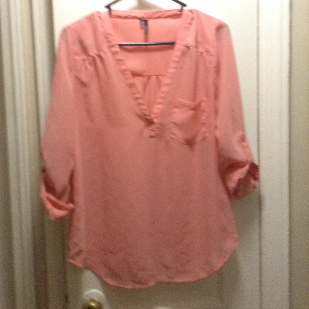 Maurices light pink blouse