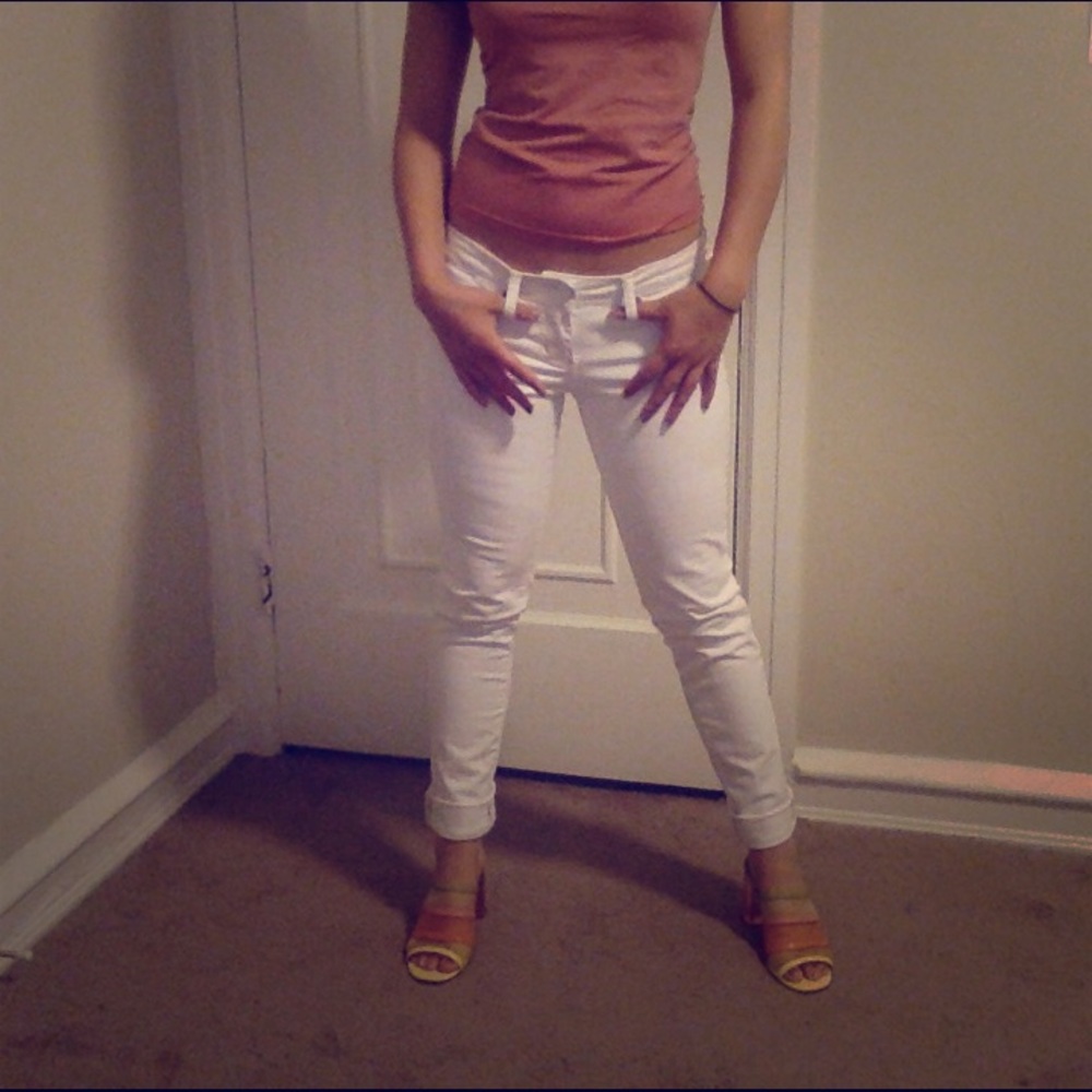 American Eagle White Jeans