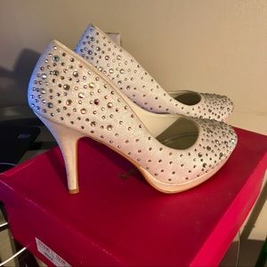 White "wedding" shoes❤️