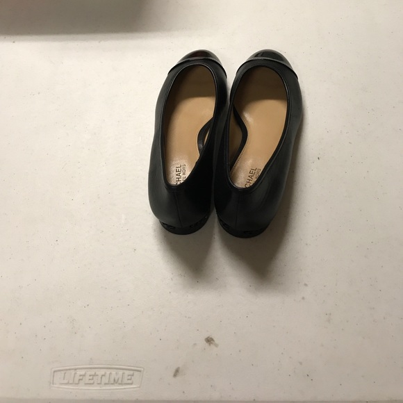 Shoes - Picture 2 of 5