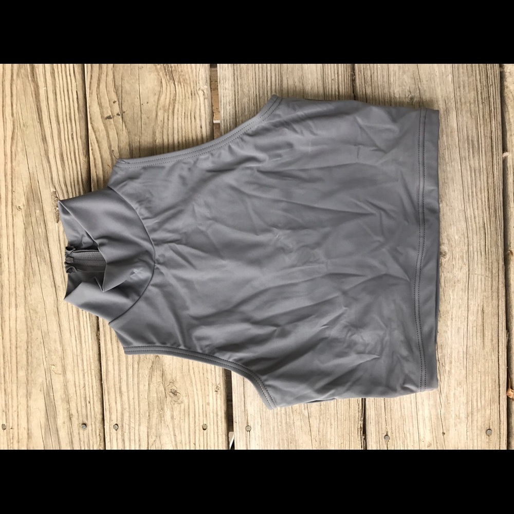 Dance turtle neck grey crop top