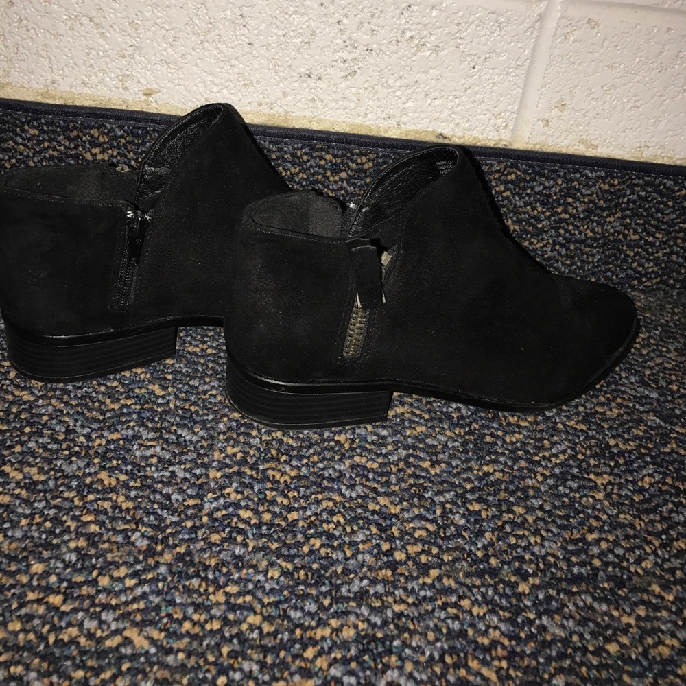 Black ankle booties!