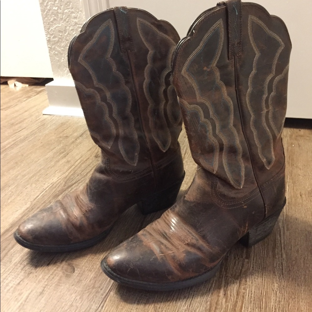 Ariat cowboy boots