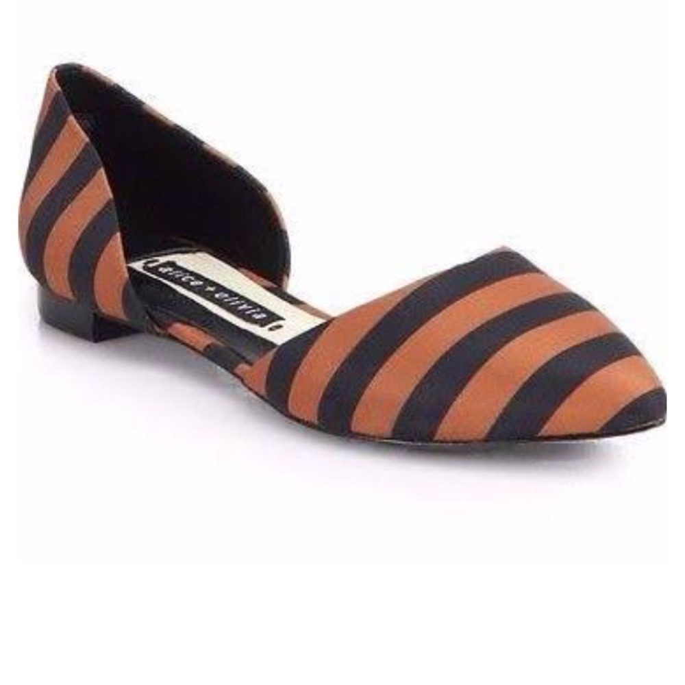 Alice Olivia Flats