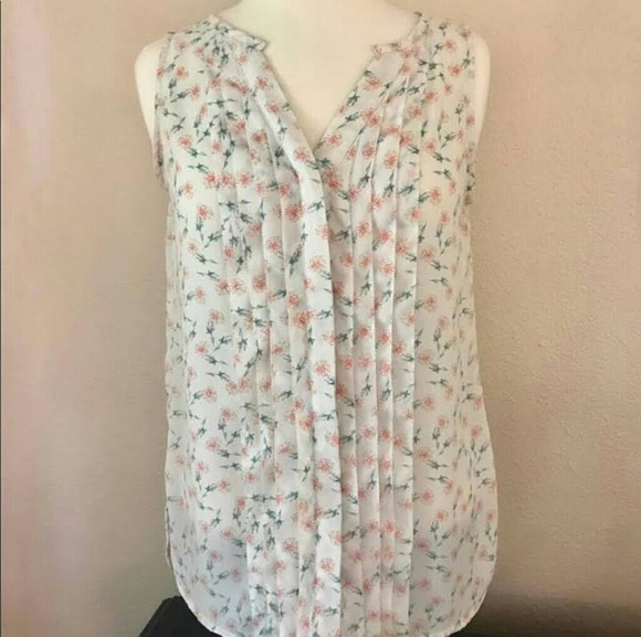 Lauren conrad Tops - 🎂🎂Lc sleeveless sheer shirt