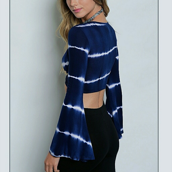 💋 Navy Tie-Dye Cropped Bell Sleeve top - Picture 4 of 5