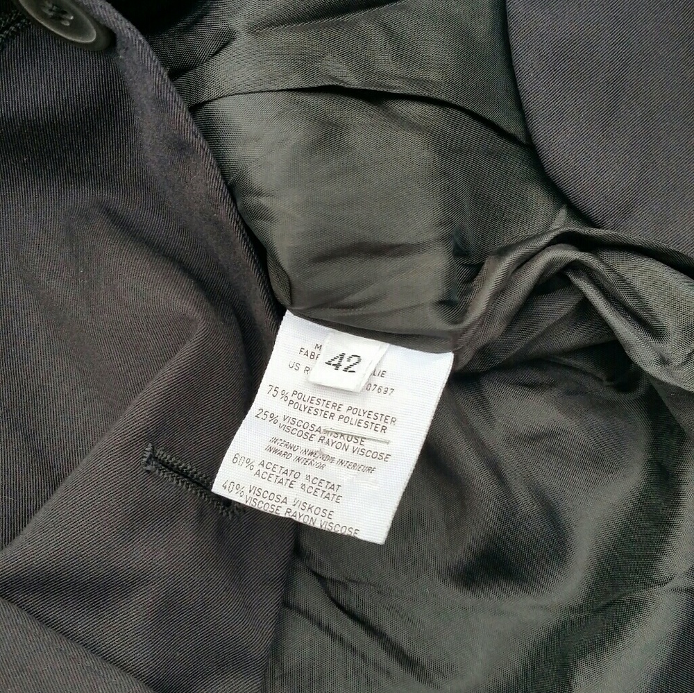 SOLD {United Colors Of Benetton Black Blazer} - Picture 6 of 6
