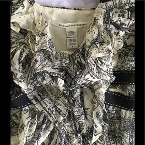 Pre-owned DVF silk top size 2