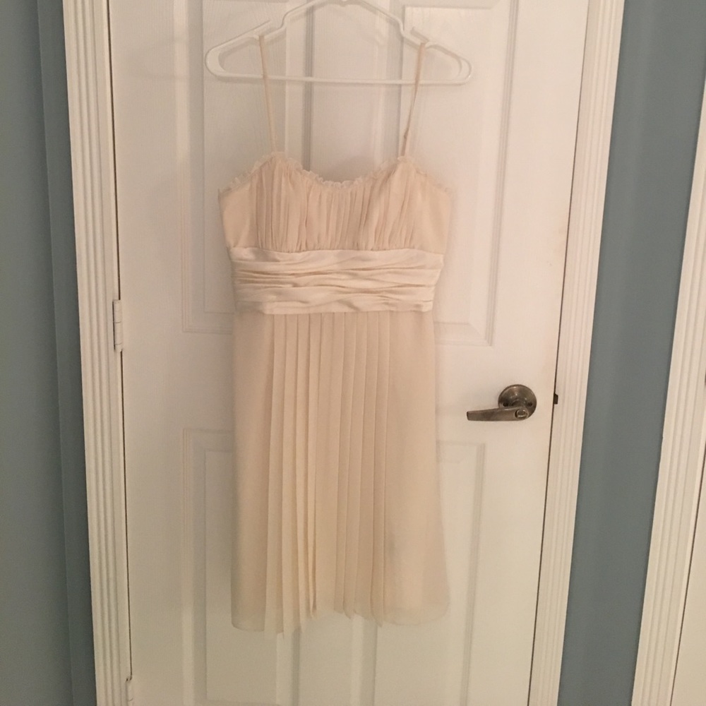 Ivory flowy spaghetti strap dress!