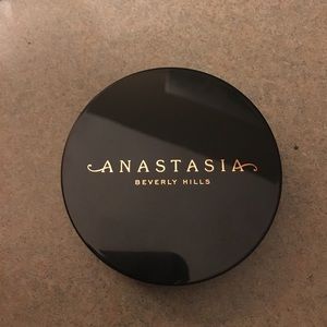 Anastasia Beverly Hills So Hollywood Illuminator