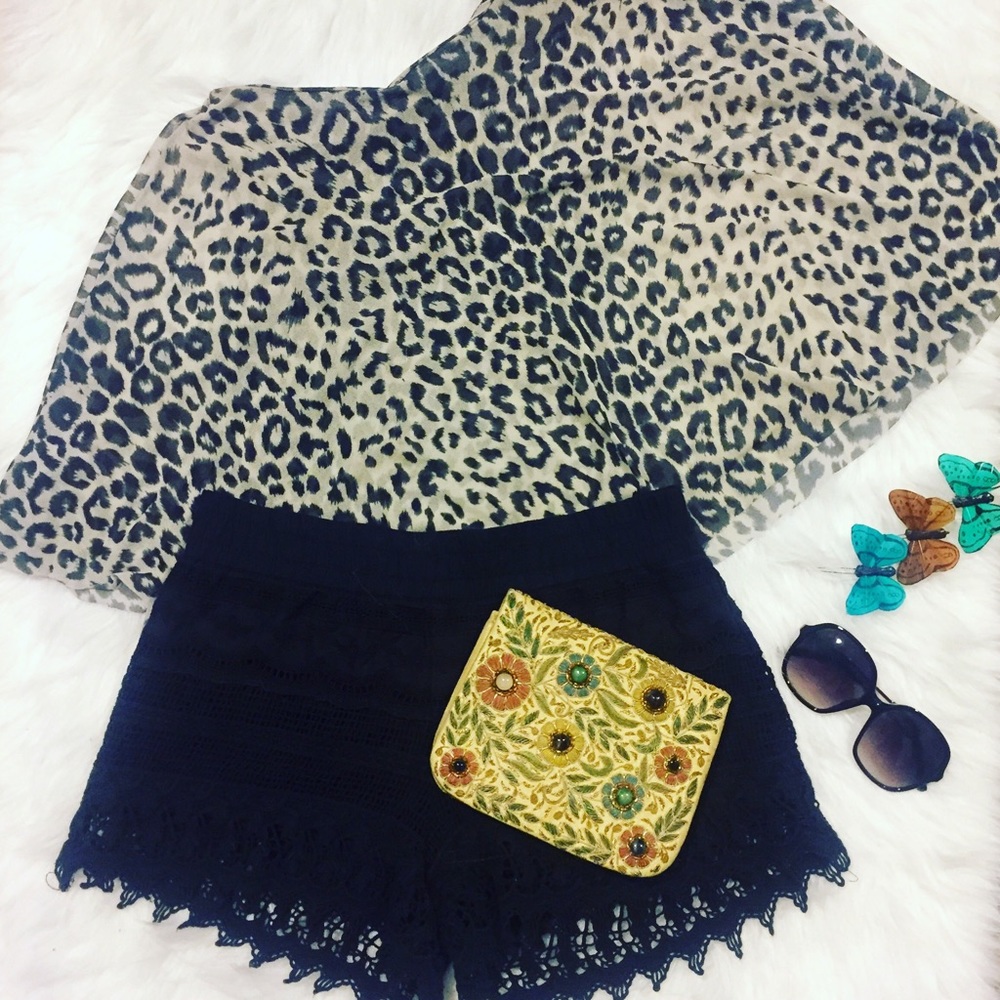 Stylish one shoulder leopard top