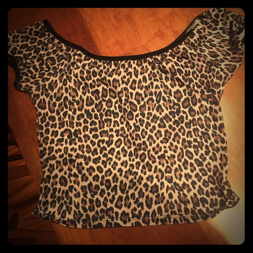 Cheetah print with velvet trim crop top