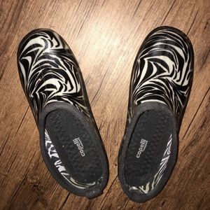 Zebra Rain Shoes