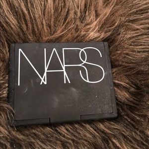 NARS translucent pressed powder