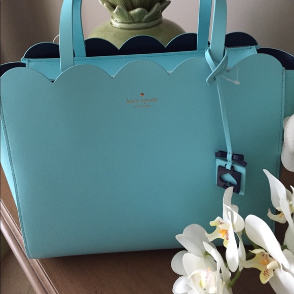 🦋🐬 Kate Spade purse🐬🦋 like new! One time used - Picture 4 of 4