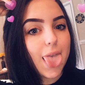 Meet your Posher, Jade