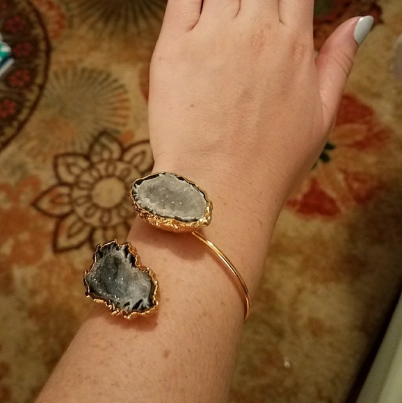 Geode Cuff - Picture 2 of 5