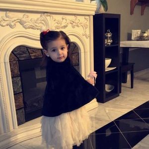 Meet your Posher, Fatima