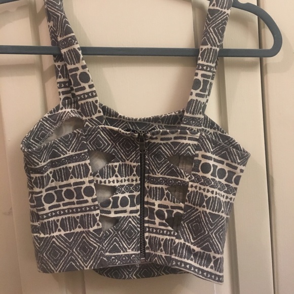 Free People Crop Top - Picture 2 of 4