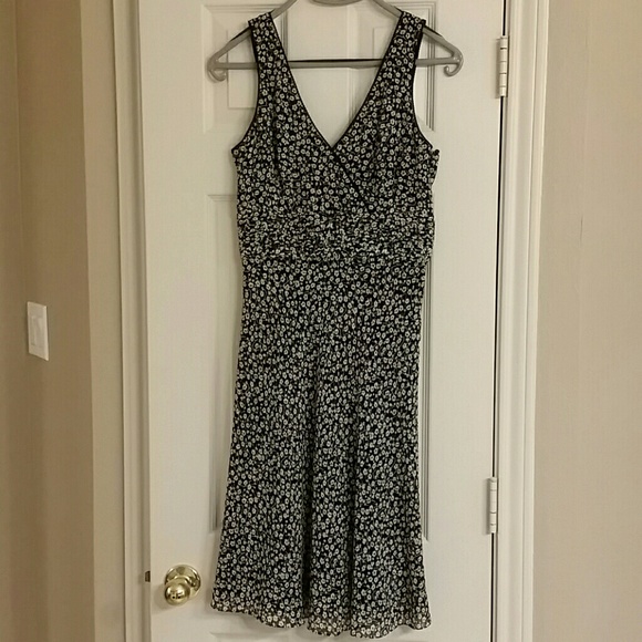 Ann Taylor black & creamy white dress SILK! - Picture 1 of 6