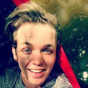 Meet your Posher, Clay