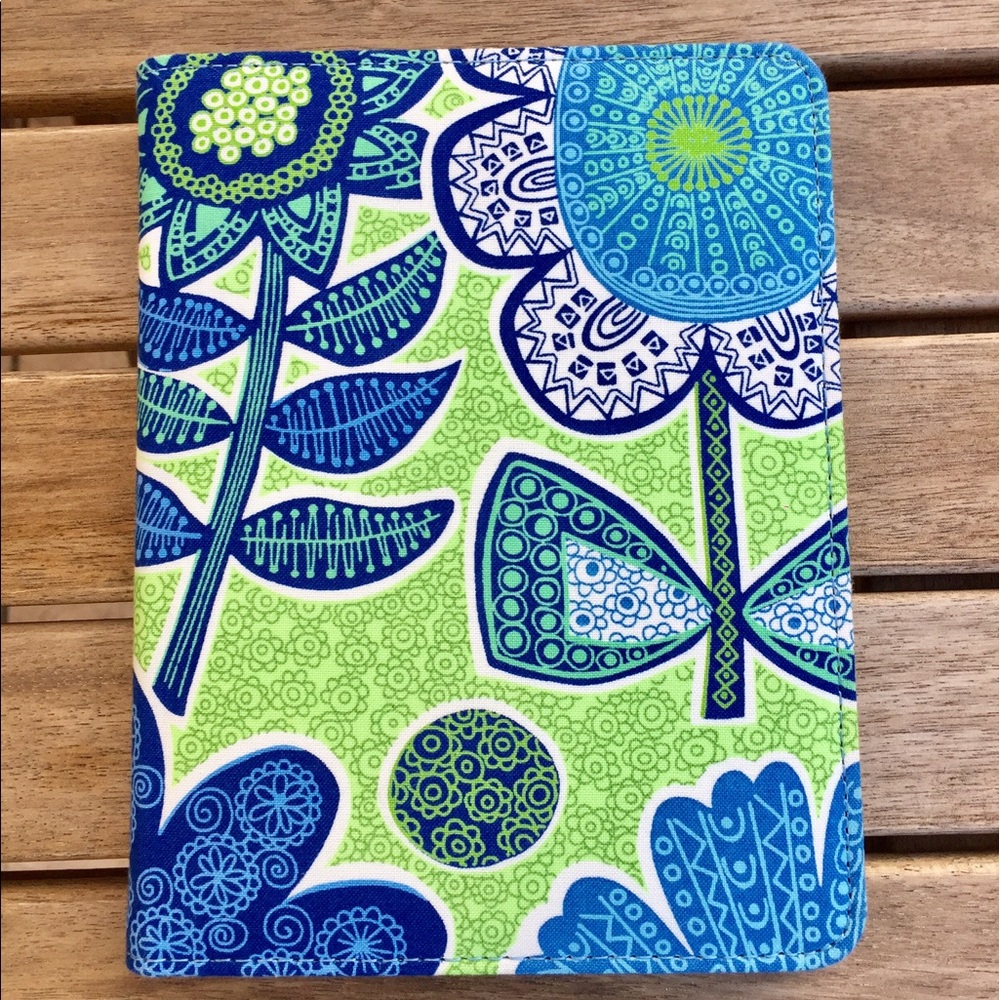 Vera Bradley mini tablet case! Blue paisley