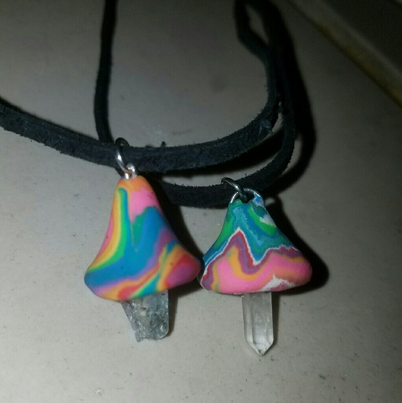 Mineral Magic Mushroom necklaces - Picture 1 of 2