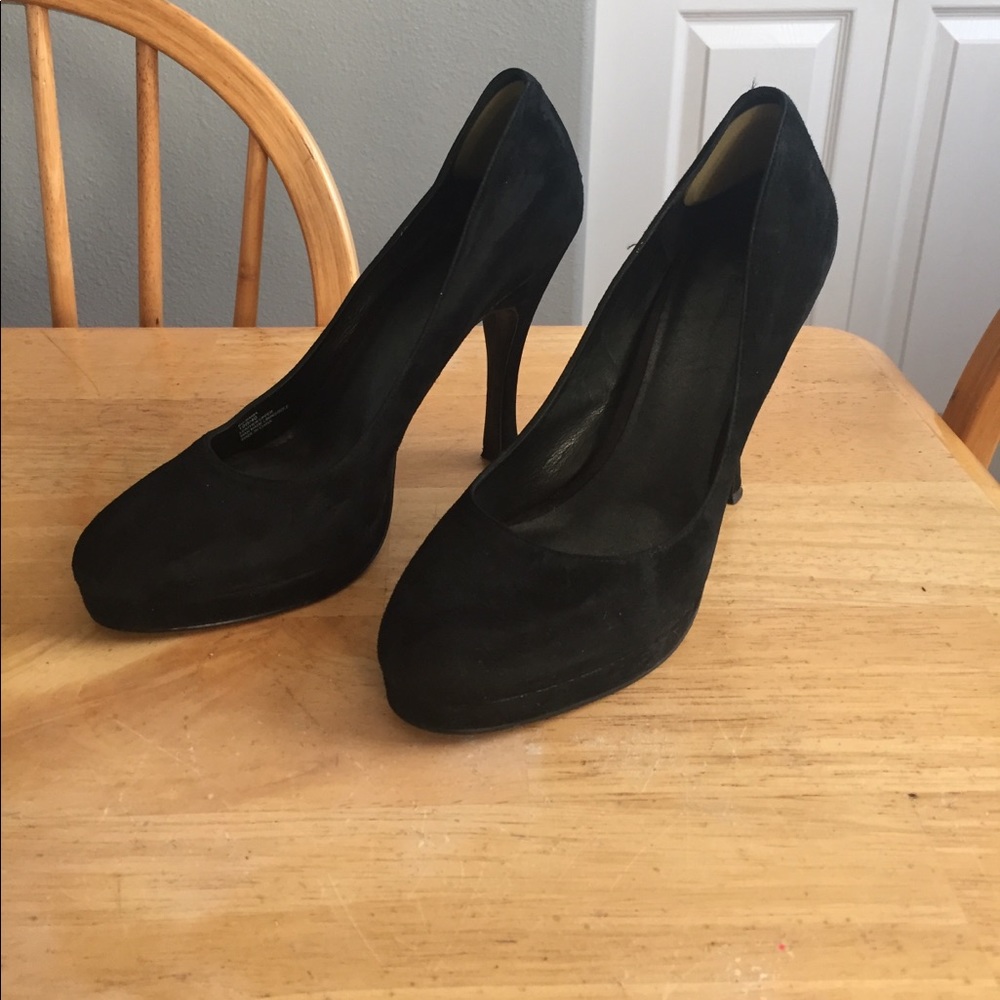 BCBG suede heels