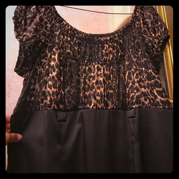 👋🏼Closing Closet Sale👋🏼 - Picture 1 of 4