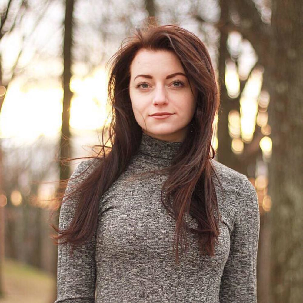 Meet your Posher, Julia